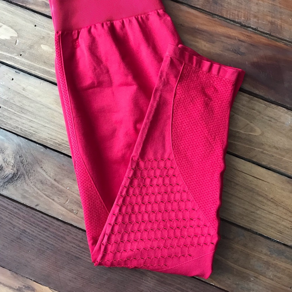 Red Fabletics Leggings